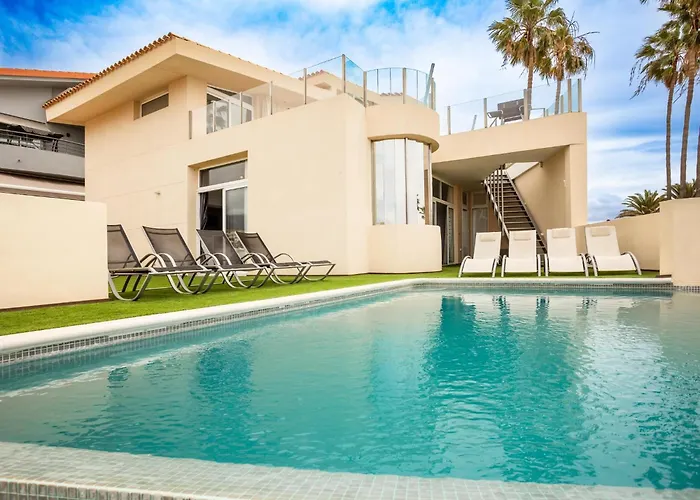 Villa Olbia Charming Dreamview With Jacuzzi